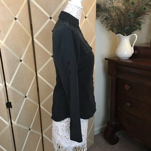 Express Button Down Blouse - Picture 4 of 9